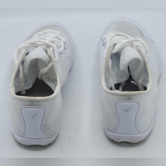 Varsity Spirit Phantom Cheer Shoes Ultra Lightweight Superior Grip In White 10 - Picture 4 of 16